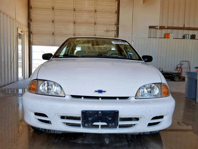 1G1JC524217273189 - 2001 CHEVROLET CAVALIER B WHITE photo 9