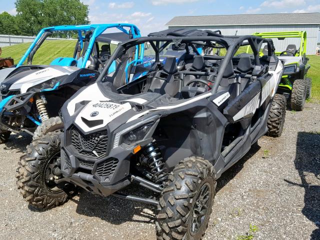 3JBVMAW47JK000066 - 2018 CAN-AM MAVERICK X WHITE photo 2