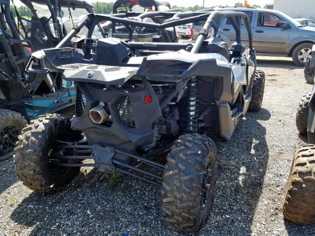 3JBVMAW47JK000066 - 2018 CAN-AM MAVERICK X WHITE photo 4