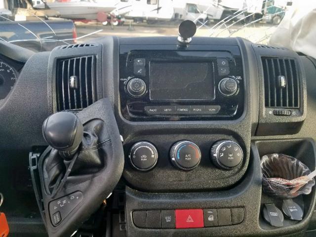 3C7WRVPG6JE143627 - 2018 RAM PROMASTER 白色 照片 9