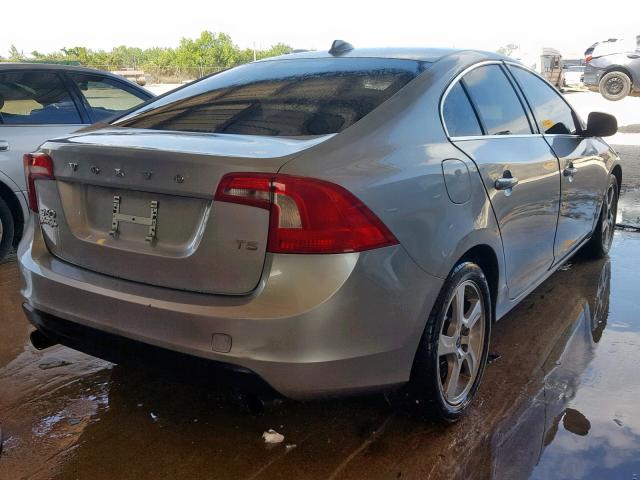 YV1612FS6D1226727 - 2013 VOLVO S60 T5 SILVER photo 4