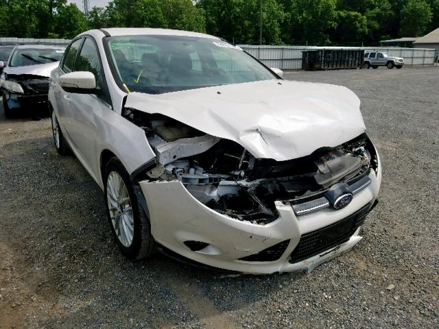 1FADP3J21EL425219 - 2014 FORD FOCUS TITA WHITE photo 1