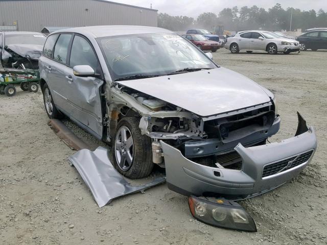 YV1MJ682262186526 - 2006 VOLVO V50 T5 SILVER photo 1