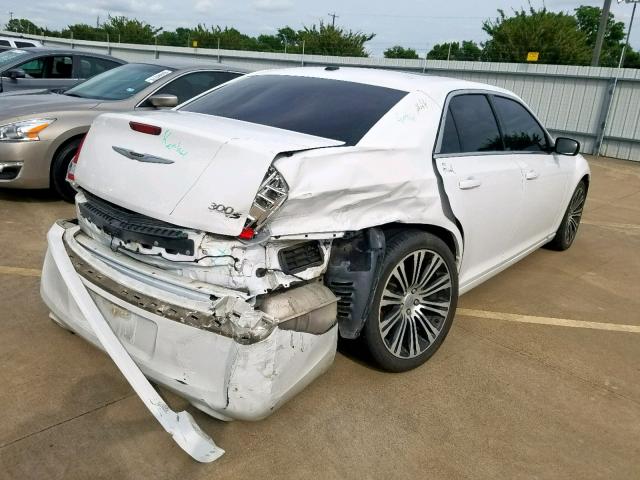 2C3CCABG6DH659078 - 2013 CHRYSLER 300 S WHITE photo 4