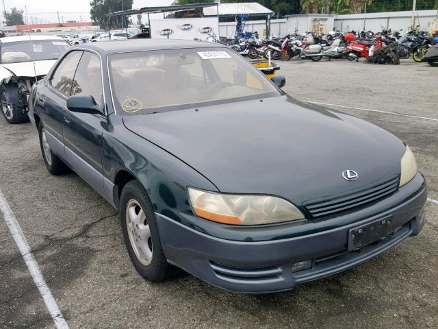 JT8GK13T9S0082137 - 1995 LEXUS ES 300 GREEN photo 1