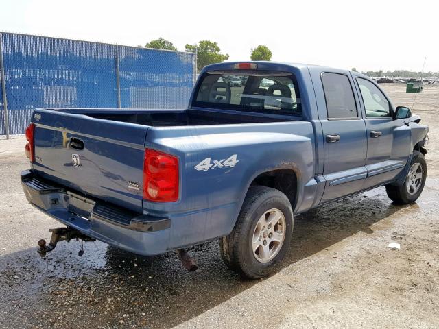 1D7HW48NX6S605980 - 2006 DODGE DAKOTA QUA BLUE photo 4