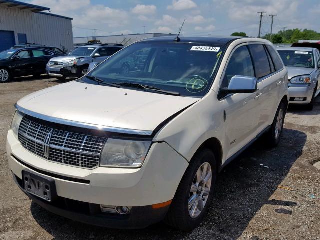 2LMDU88C18BJ13601 - 2008 LINCOLN MKX WHITE photo 2