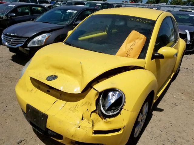 3VWPG31C79M512608 - 2009 VOLKSWAGEN NEW BEETLE ყვითელი ფოტო 2