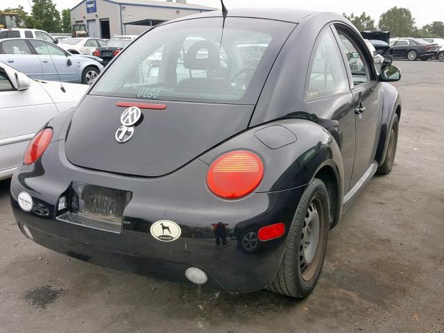 3VWBK21C62M413240 - 2002 VOLKSWAGEN NEW BEETLE შავი ფოტო 4