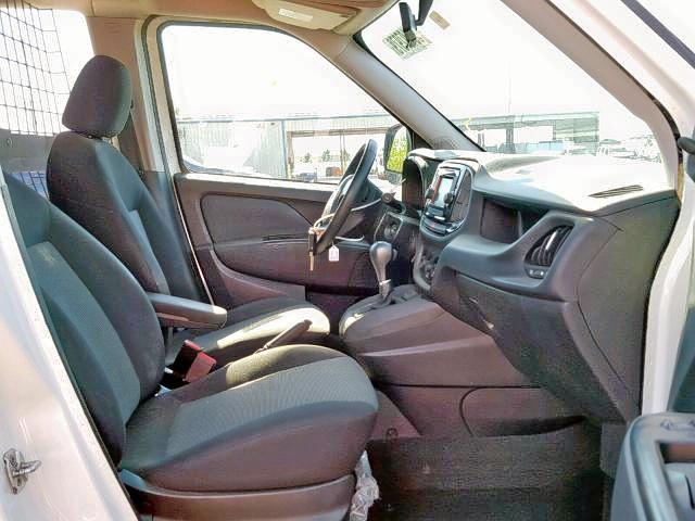 ZFBERFAB7J6K48942 - 2018 RAM PROMASTER 白色 照片 5