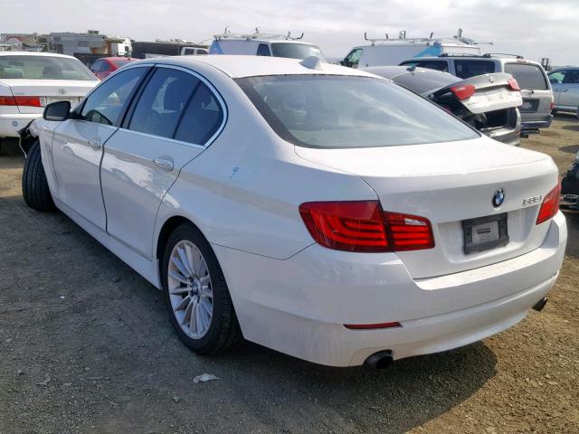 WBAFR7C58BC800138 - 2011 BMW 535 I WHITE photo 3