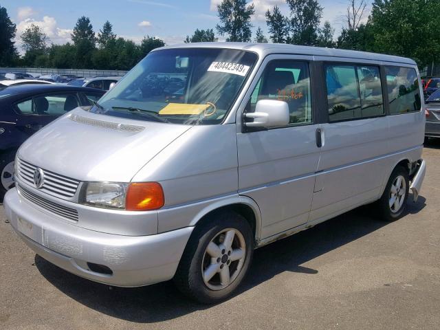 WV2MB47002H118483 - 2002 VOLKSWAGEN EUROVAN MV SILVER photo 2