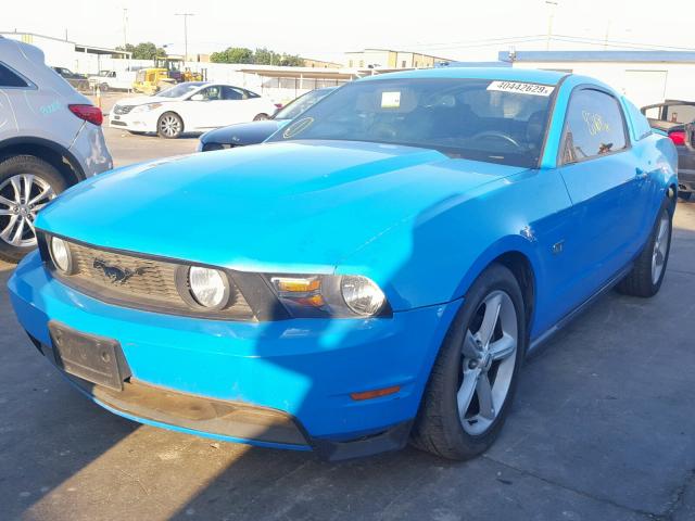 1ZVBP8CH8A5149231 - 2010 FORD MUSTANG GT BLUE photo 2