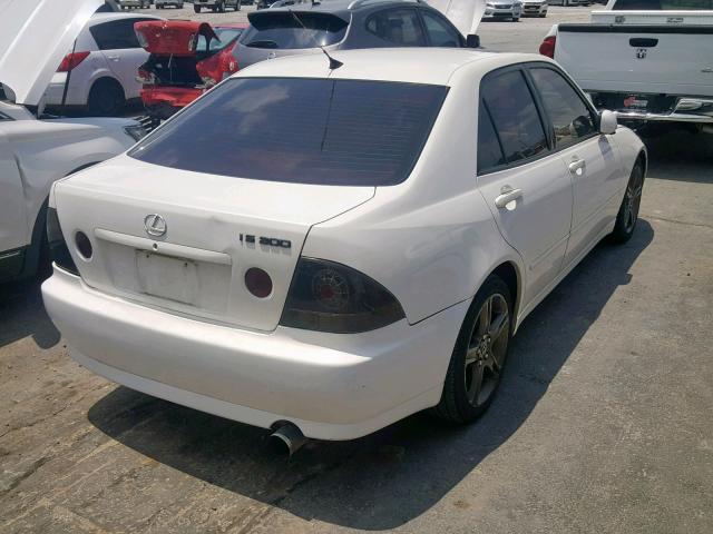 JTHBD182610014719 - 2001 LEXUS IS WHITE photo 4