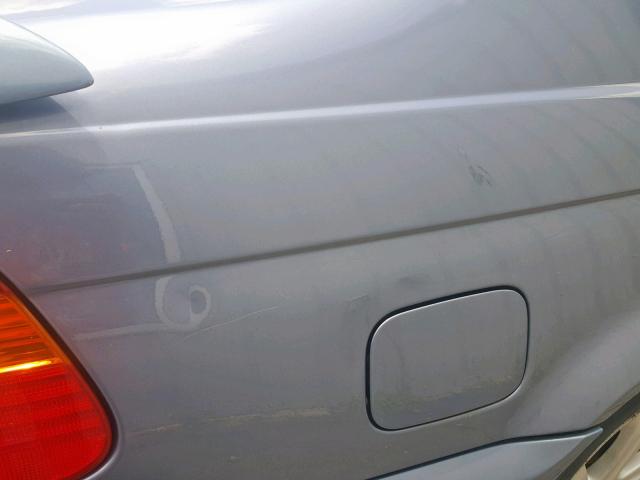 WBAAZ33433PH30281 - 2003 BMW 3 SERIES BLUE photo 9