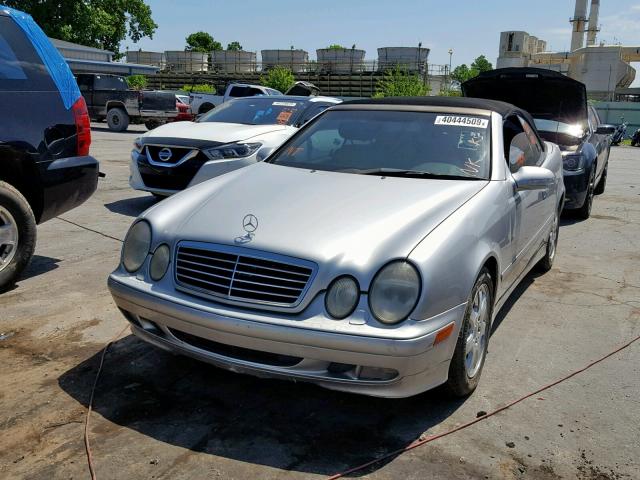 WDBLK65G03T130023 - 2003 MERCEDES-BENZ CL SILVER photo 2