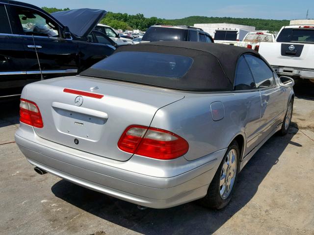 WDBLK65G03T130023 - 2003 MERCEDES-BENZ CL SILVER photo 4