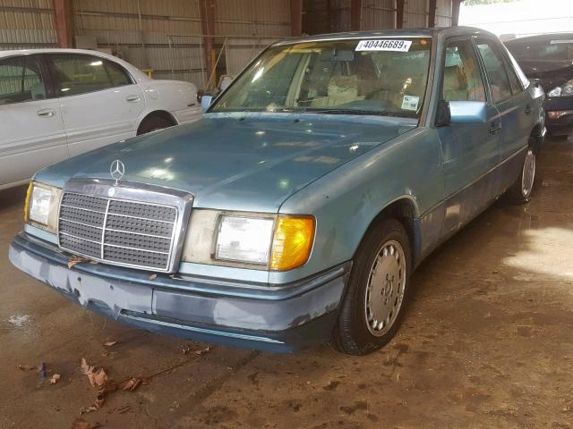 WDBEA28EXPB991705 - 1993 MERCEDES-BENZ 300 E 2.8 GREEN photo 2