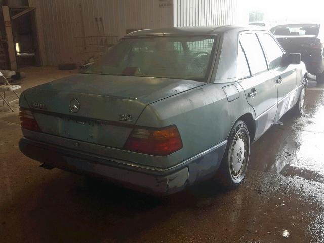 WDBEA28EXPB991705 - 1993 MERCEDES-BENZ 300 E 2.8 GREEN photo 4