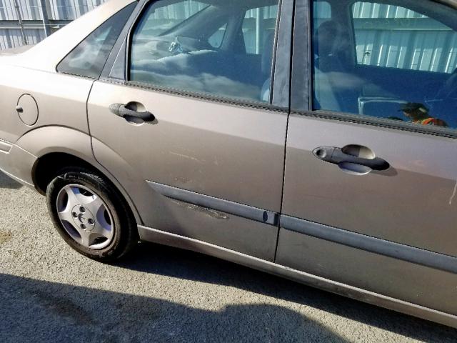 1FAFP33Z14W178297 - 2004 FORD FOCUS LX TAN photo 9