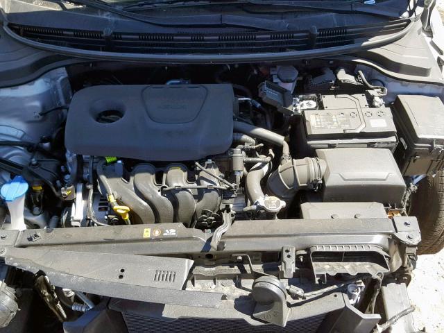 3KPA24AB2KE166049 - 2019 KIA RIO S SILVER photo 7