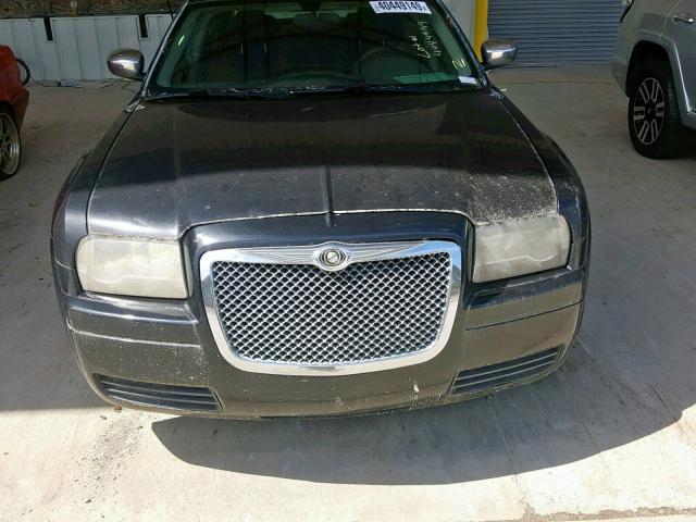 2C3KA43RX6H470584 - 2006 CHRYSLER 300 BLACK photo 9