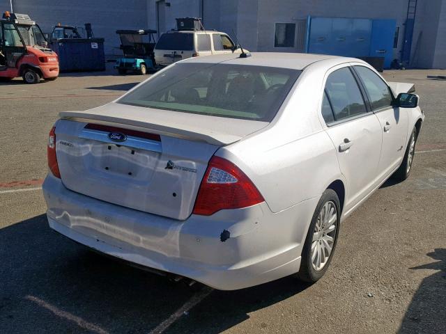 3FADP0L32AR338073 - 2010 FORD FUSION HYB WHITE photo 4