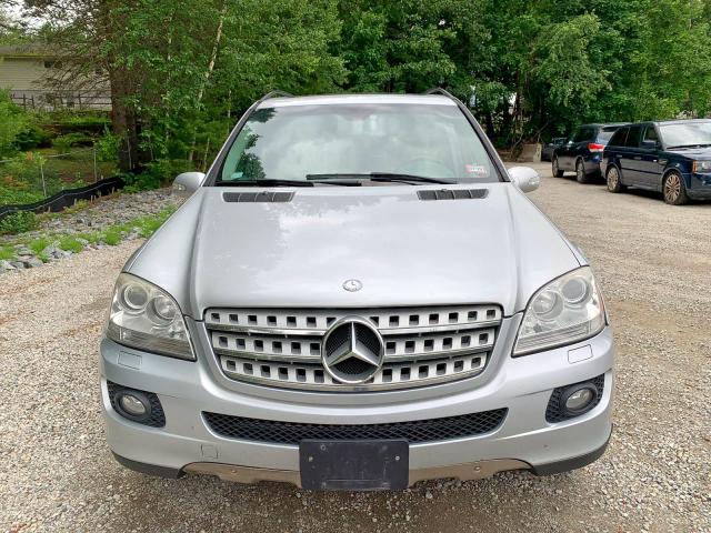 4JGBB86E18A324225 - 2008 MERCEDES-BENZ ML 350 SILVER photo 4