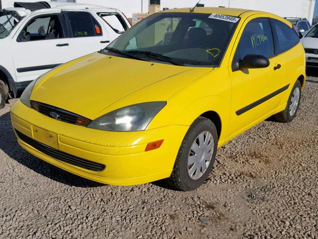 3FAFP31394R124487 - 2004 FORD FOCUS ZX3 YELLOW photo 2