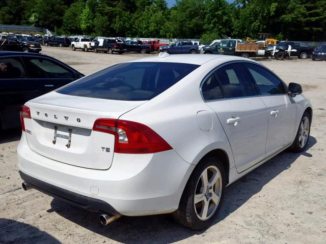 YV1622FS8C2113819 - 2012 VOLVO S60 T5 WHITE photo 4