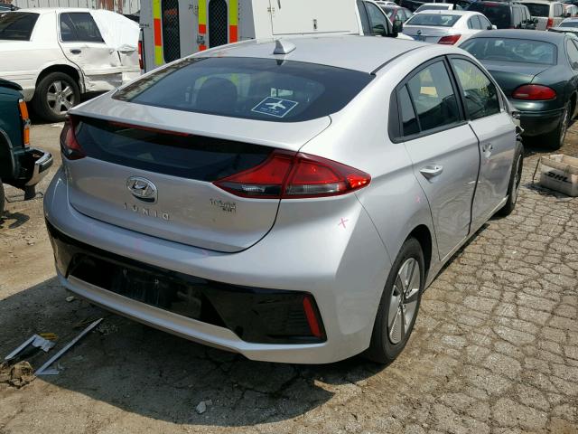 KMHC65LC4HU026664 - 2017 HYUNDAI IONIQ BLUE SILVER photo 4