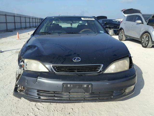 JT8BF28G3W0107801 - 1998 LEXUS ES 300 BLACK photo 9