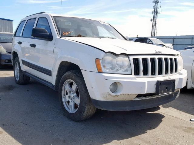 1J4HR48N15C578320 - 2005 JEEP GRAND CHER WHITE photo 1