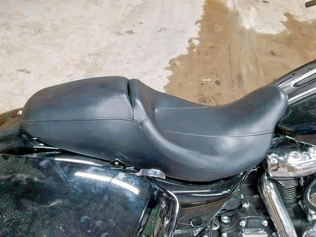 1HD1KHC13KB645703 - 2019 HARLEY-DAVIDSON FLTRX 黑色 照片 6