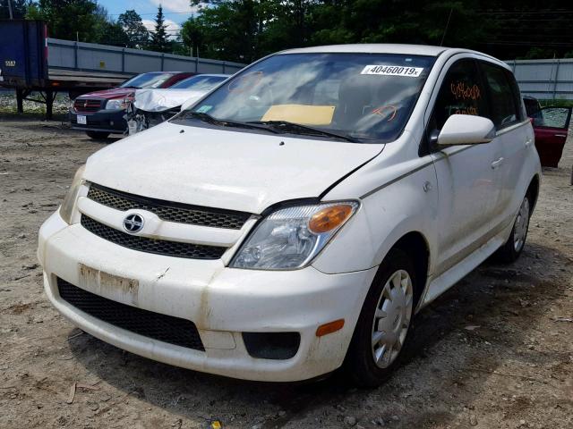 JTKKT624860167999 - 2006 TOYOTA SCION XA WHITE photo 2