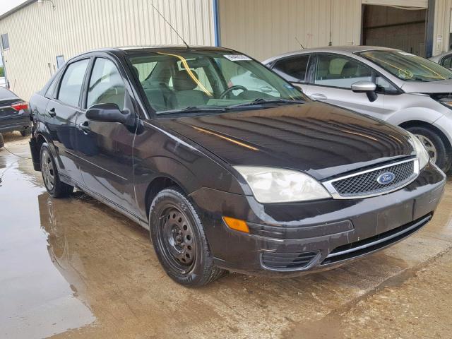 1FAFP34N65W225675 - 2005 FORD FOCUS ZX4 BLACK photo 1