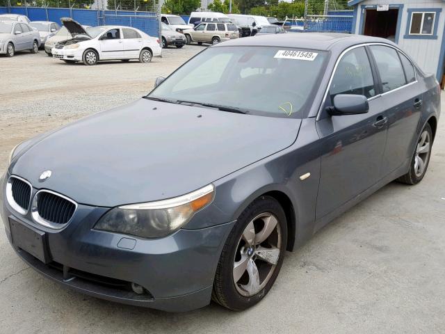 WBANA53545B858622 - 2005 BMW 525 I GRAY photo 2