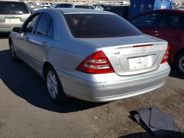 WDBRF61J34A618363 - 2004 MERCEDES-BENZ C 240 GRAY photo 3