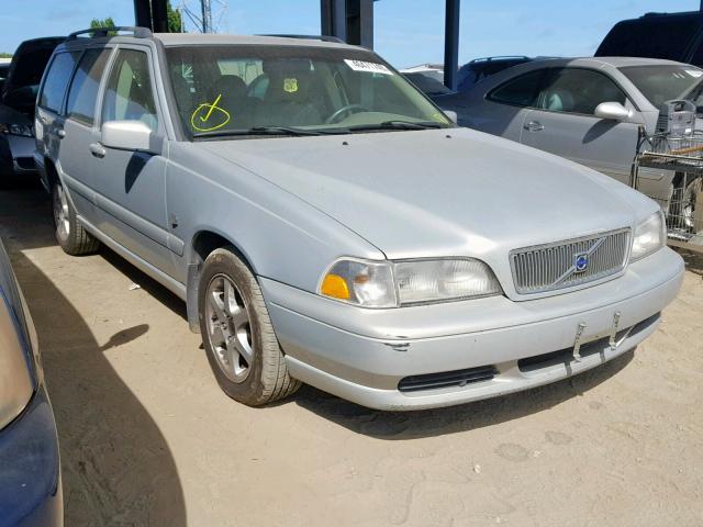 YV1LW61J4Y2649607 - 2000 VOLVO V70 BASE SILVER photo 1