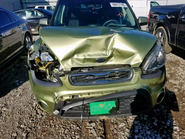 KNDJT2A56C7423565 - 2012 KIA SOUL GREEN photo 7