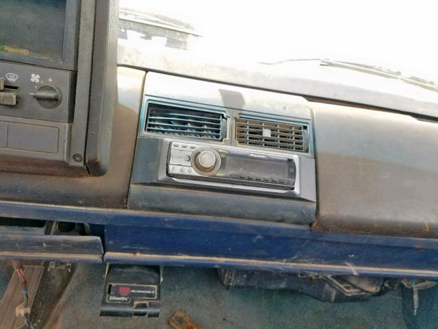 1GTGC24K8KE512690 - 1989 GMC SIERRA C25 BLUE photo 9