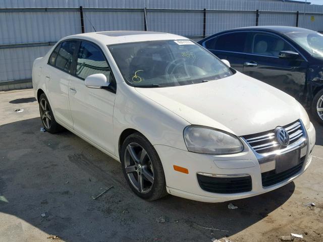 3VWHG71K77M019396 - 2007 VOLKSWAGEN JETTA 2.5 WHITE photo 1