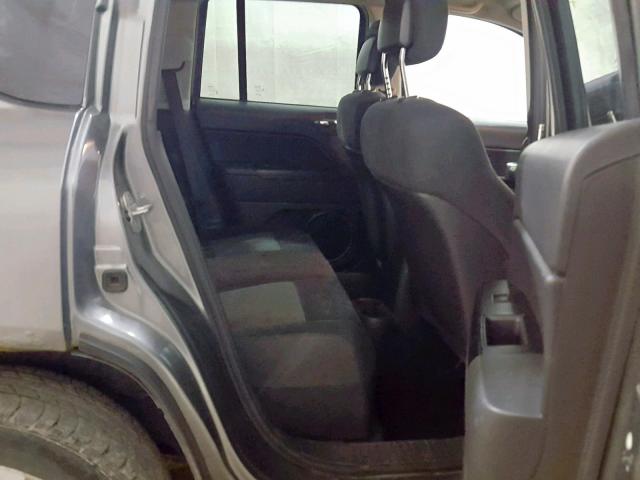 1J4NF1FB2BD215324 - 2011 JEEP COMPASS SP Сұр фото 6