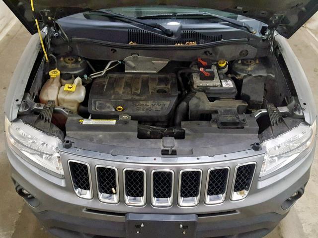 1J4NF1FB2BD215324 - 2011 JEEP COMPASS SP Сұр фото 7