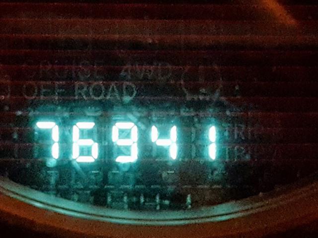 1J4NF1FB2BD215324 - 2011 JEEP COMPASS SP Сұр фото 8