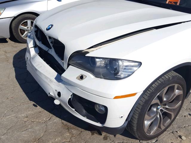 5UXFG8C5XDL591937 - 2013 BMW X6 XDRIVE5 WHITE photo 9