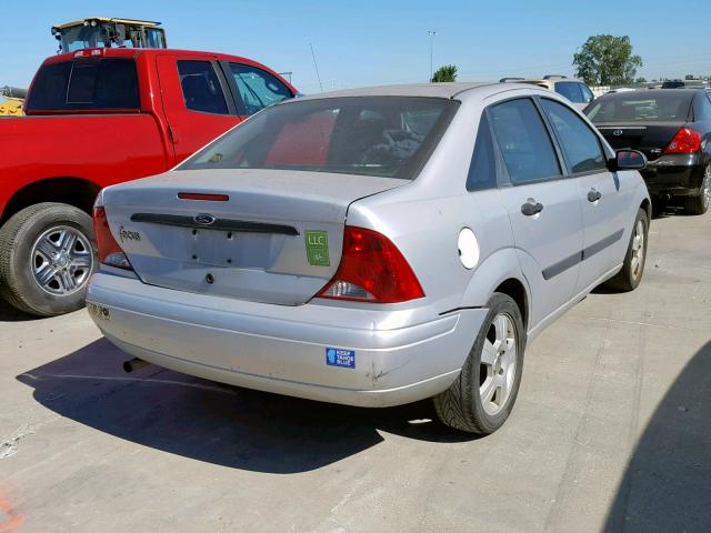 1FAFP33P92W213728 - 2002 FORD FOCUS LX SILVER photo 4