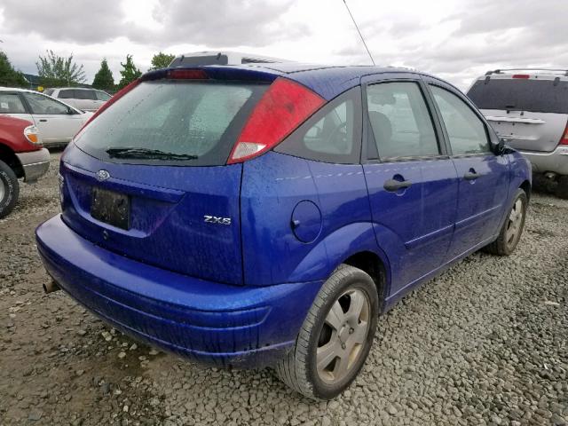 1FAFP37N16W169481 - 2006 FORD FOCUS ZX5 BLUE photo 4