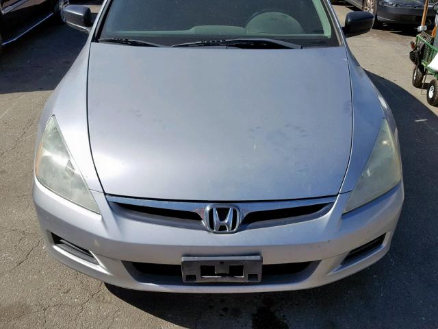 1HGCM56187A221592 - 2007 HONDA ACCORD VAL SILVER photo 9