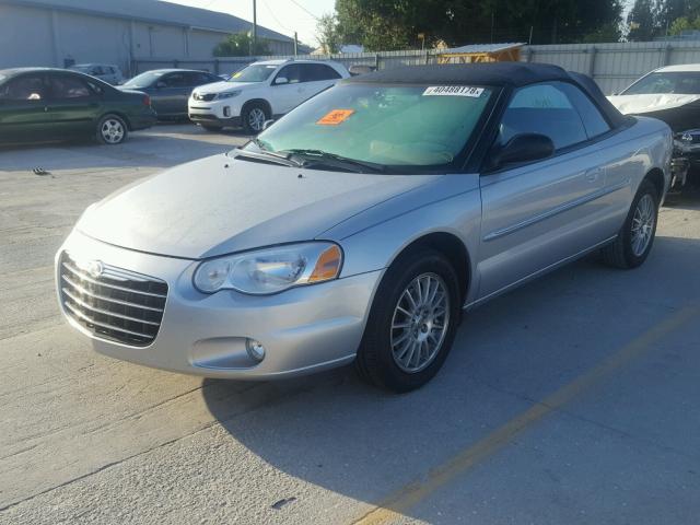 1C3EL55R04N318456 - 2004 CHRYSLER SEBRING LX SILVER photo 2